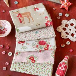 Pack fat quarters colección MERRY LITTLE CHRISTMAS tono cream - clay